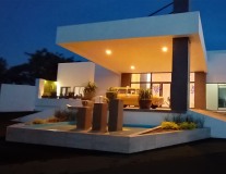 Exterior1b